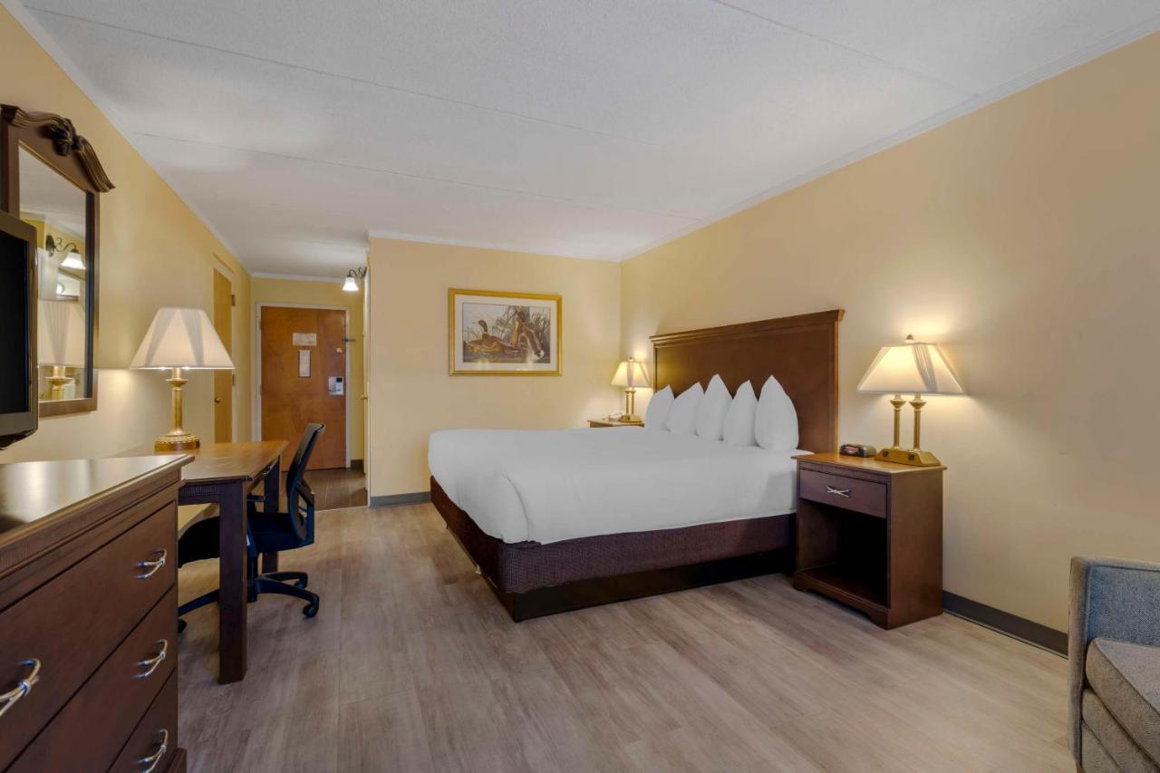 Best Western Of Lake George Exterior foto