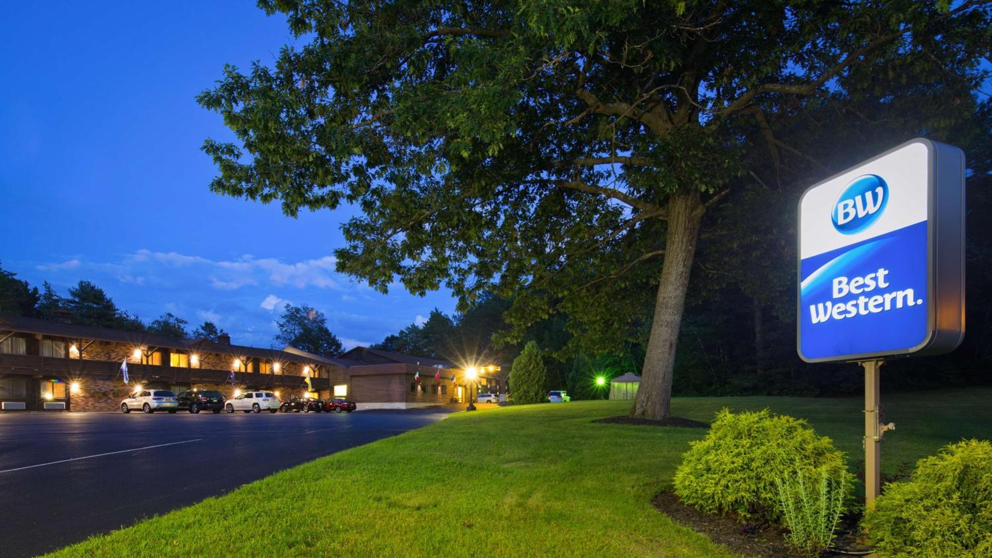Best Western Of Lake George Exterior foto